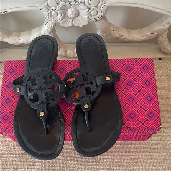 Tory Burch Shoes - Tory Burch navy Leather Logo Thong Sandals